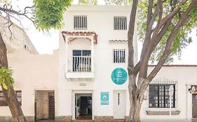 Ayenda 1627 Club House